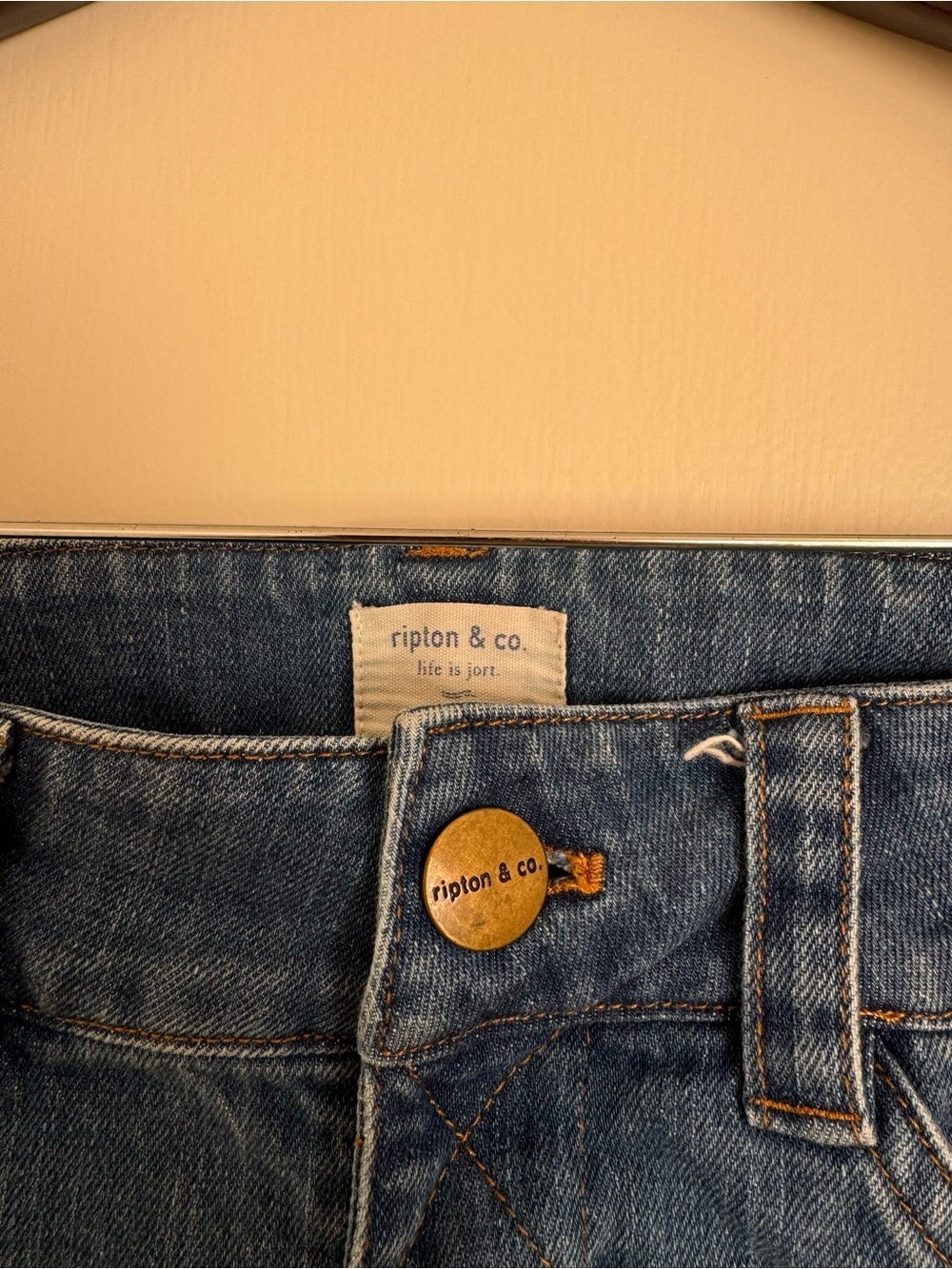 RIPTONClassic Light Wash Denim Shorts - Picture 2 of 3